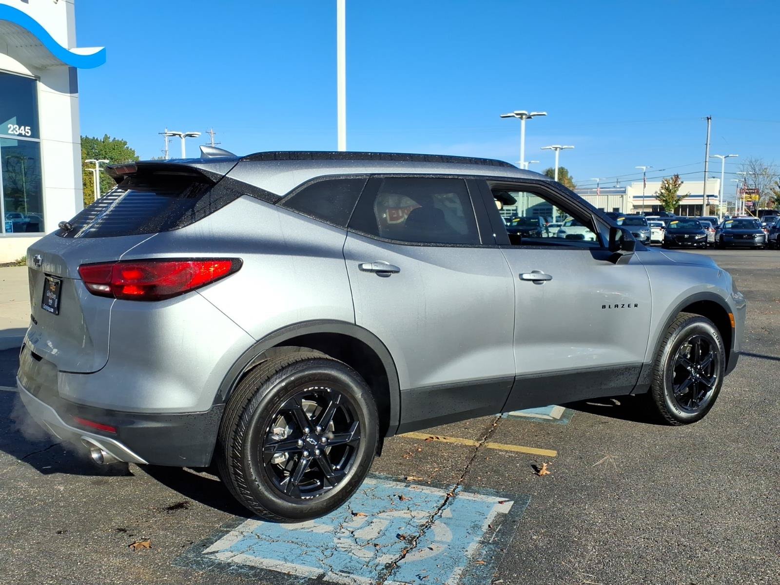 Used 2024 Chevrolet Blazer LT w/ Convenience Package AWD/4WD image 11