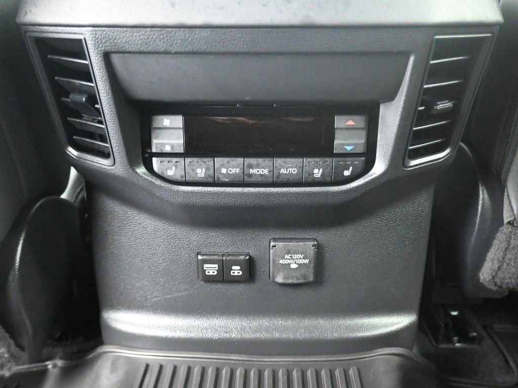 Used 2024 Toyota Sequoia Platinum image 22