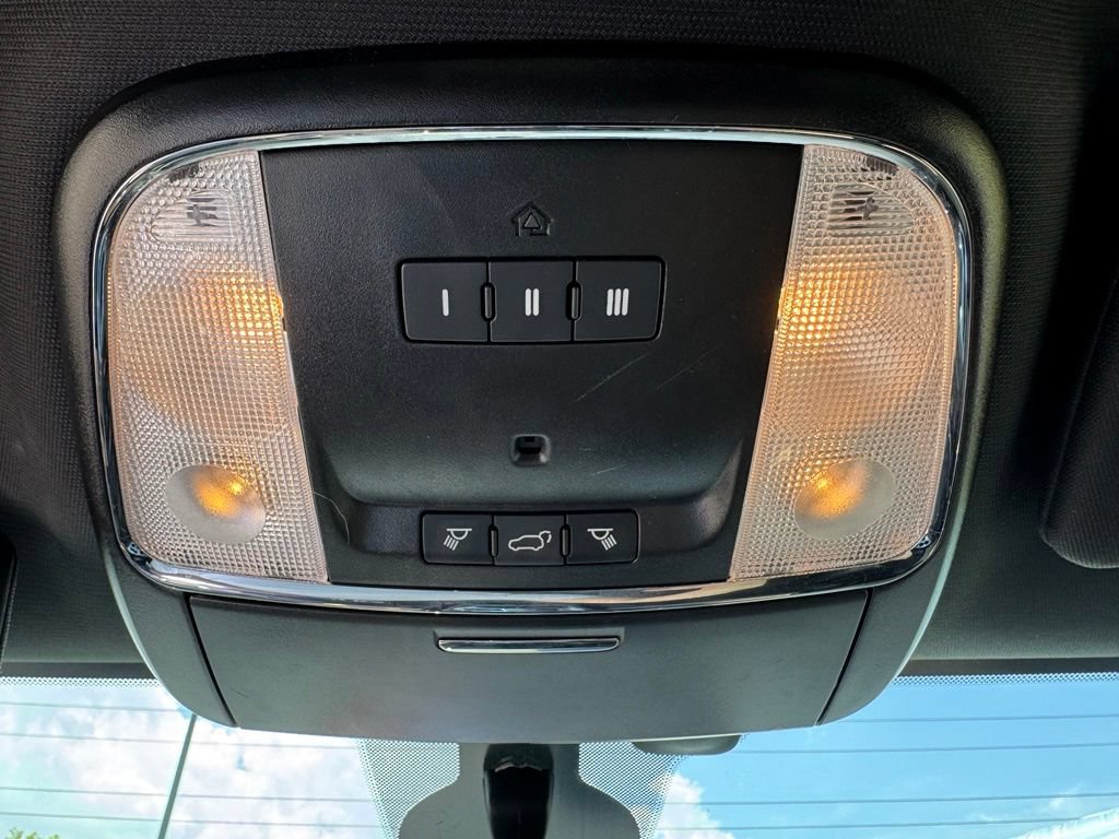 Used 2021 Jeep Grand Cherokee Laredo X AWD/4WD image 16