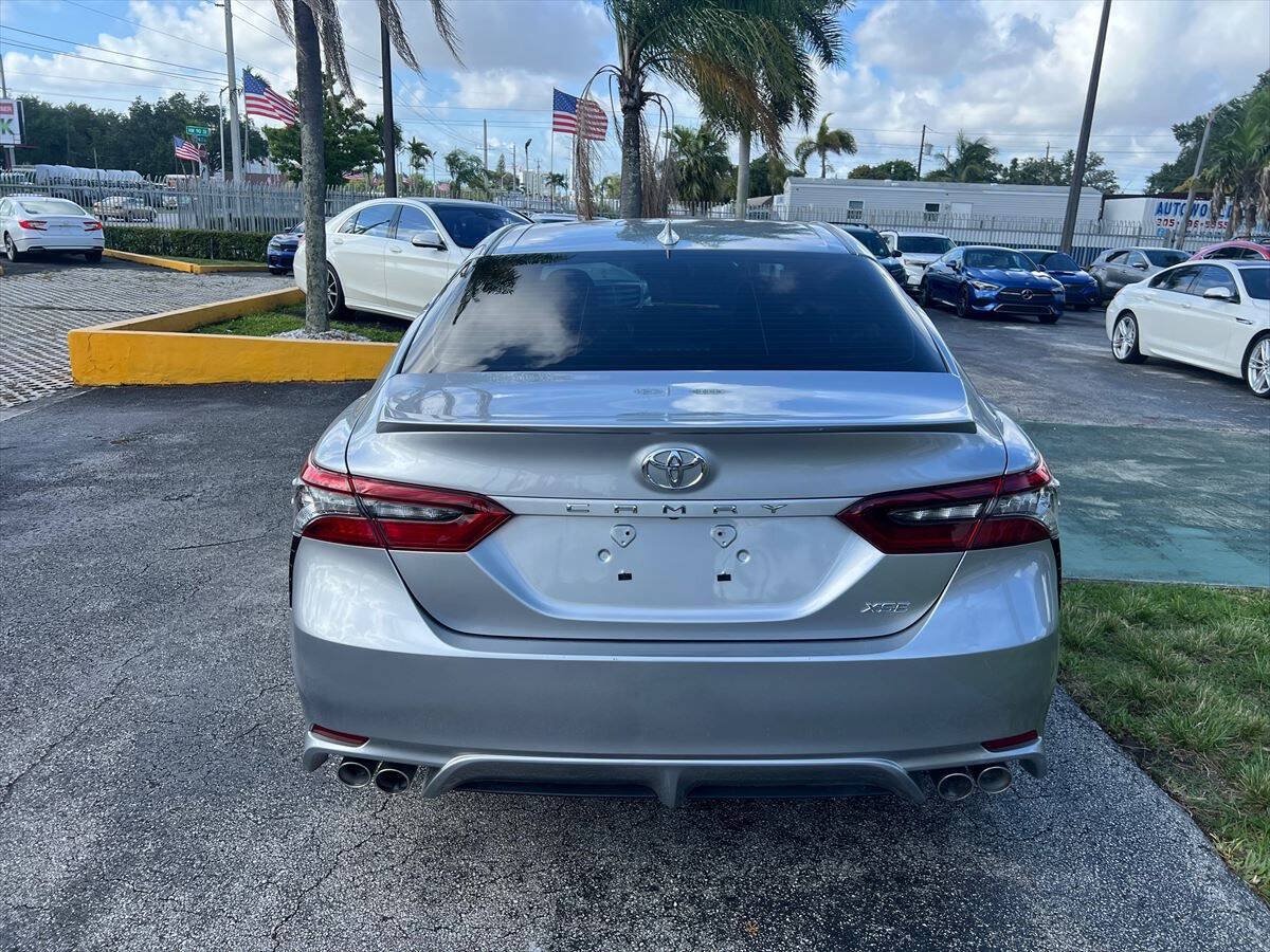 Used 2024 Toyota Camry XSE FWD image 6