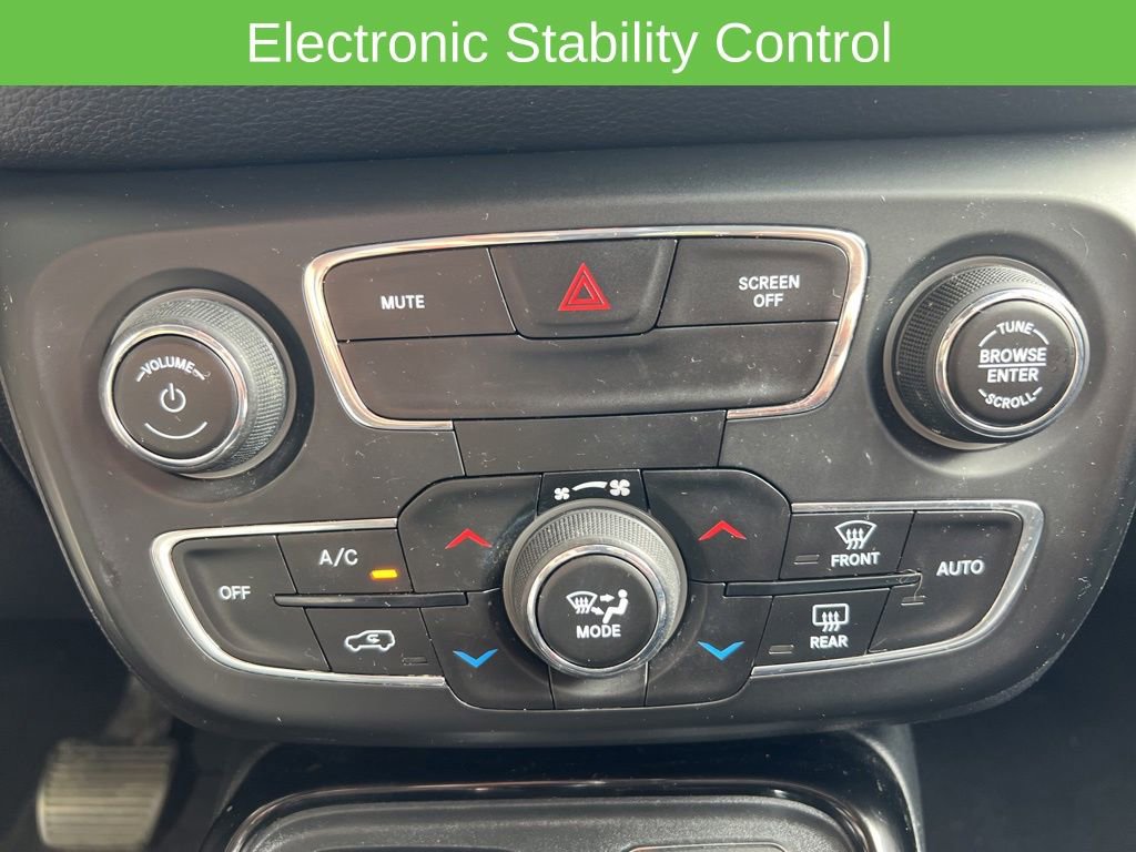 Used 2018 Jeep Compass Limited AWD/4WD image 25