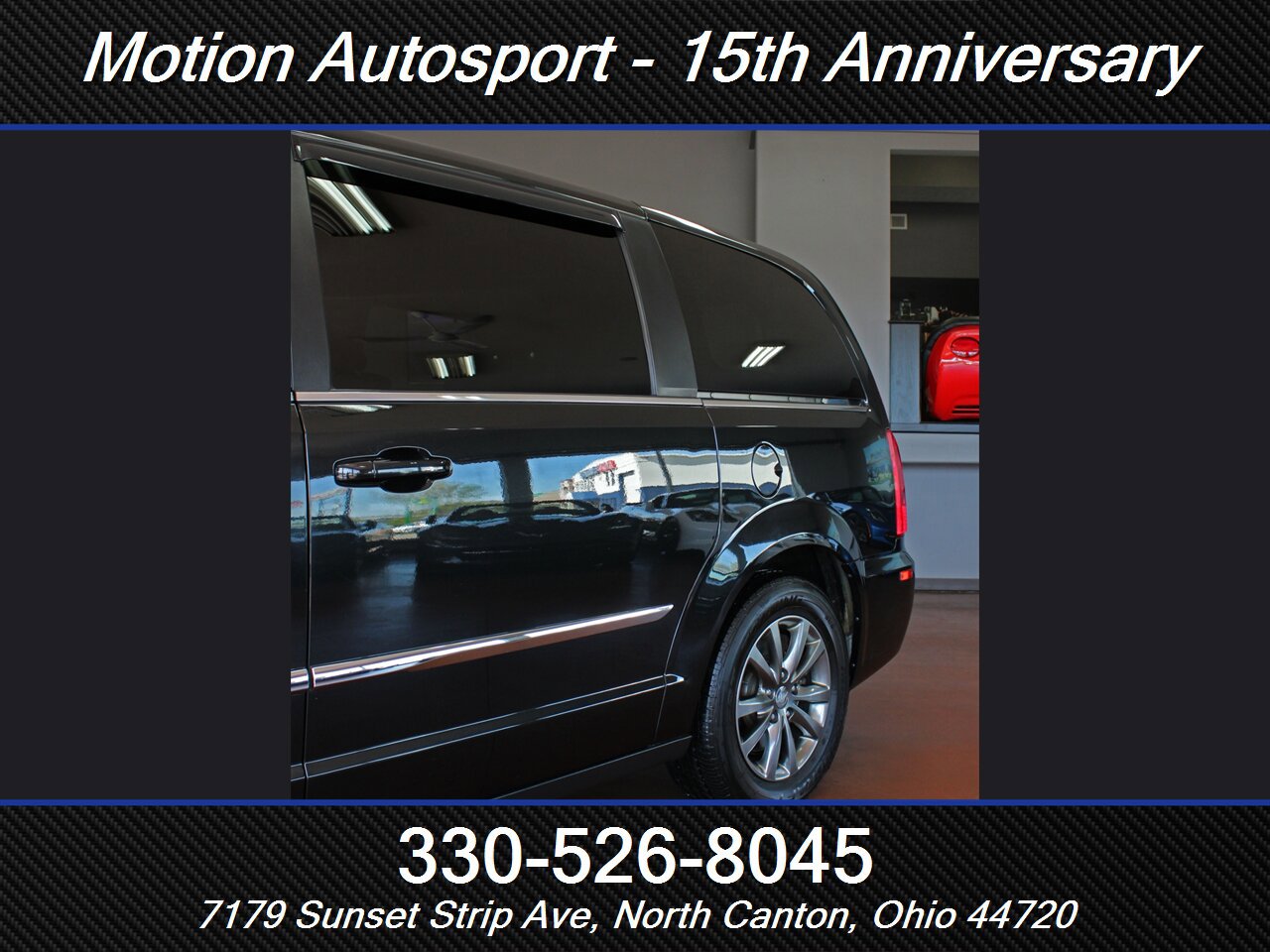 Used 2015 Chrysler Town & Country S w/ Driver Convenience Group FWD image 49