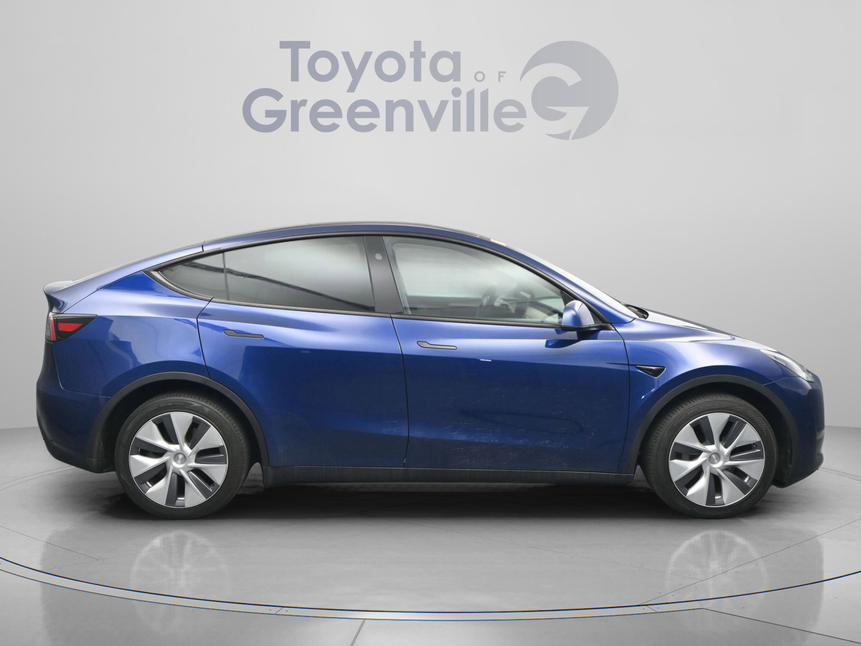 Used 2024 Tesla Model Y Long Range image 17