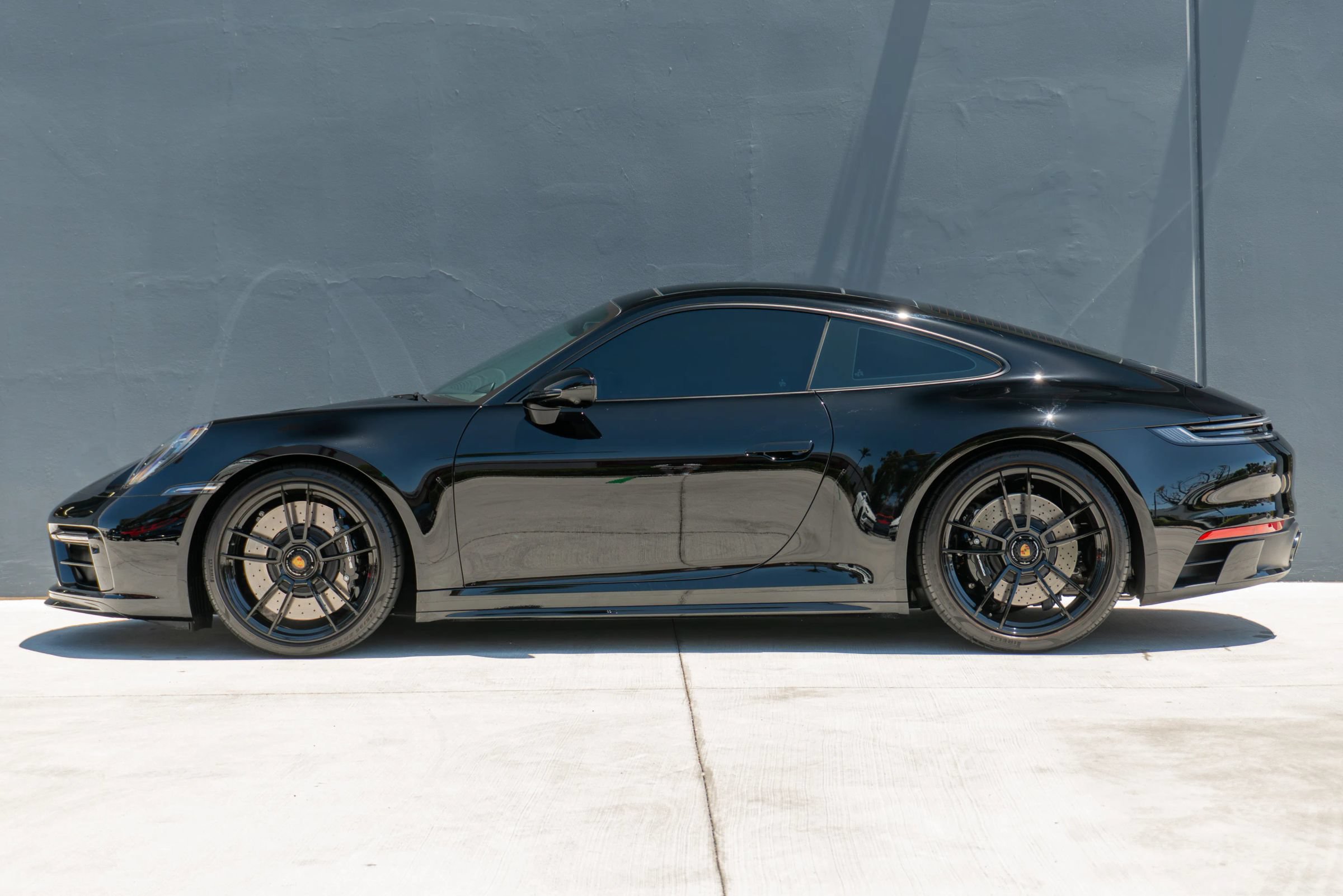 Used 2024 Porsche 911 Carrera S RWD image 2