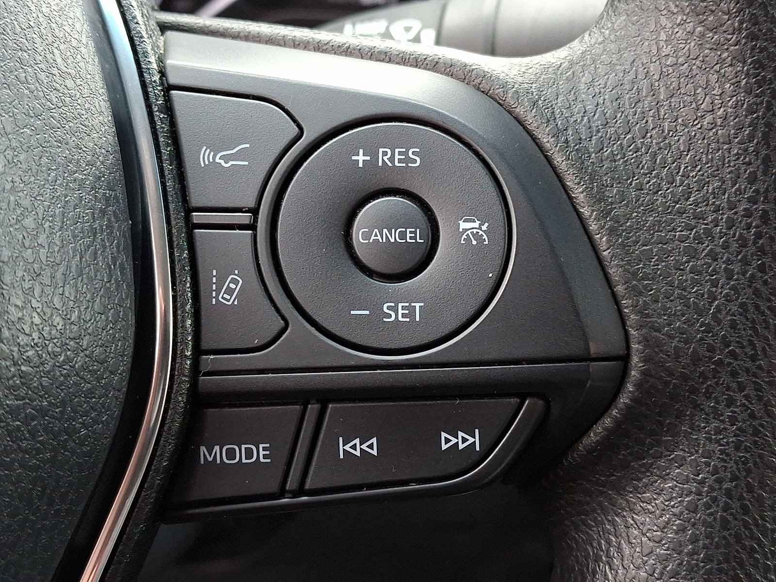 Used 2018 Toyota Camry LE w/ Protection Package (Q2) FWD image 20