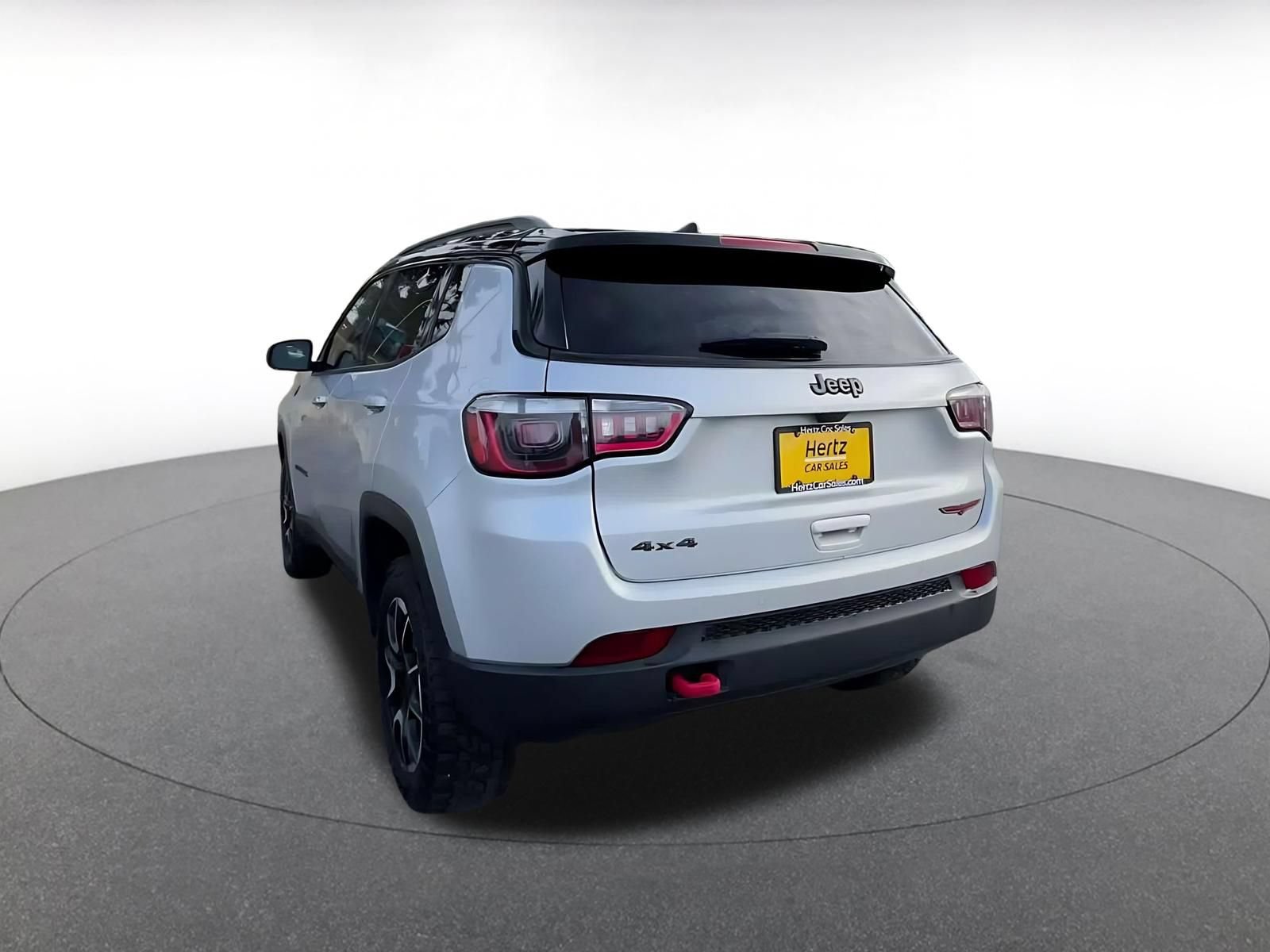 Used 2025 Jeep Compass Trailhawk AWD/4WD image 10