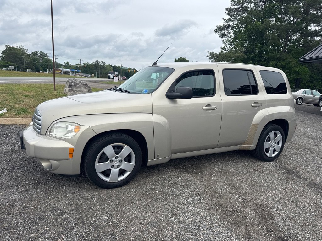 Used 2009 Chevrolet HHR LS FWD image 3