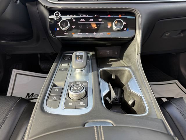 Used 2025 INFINITI QX60 Luxe w/ Vision Package FWD image 12