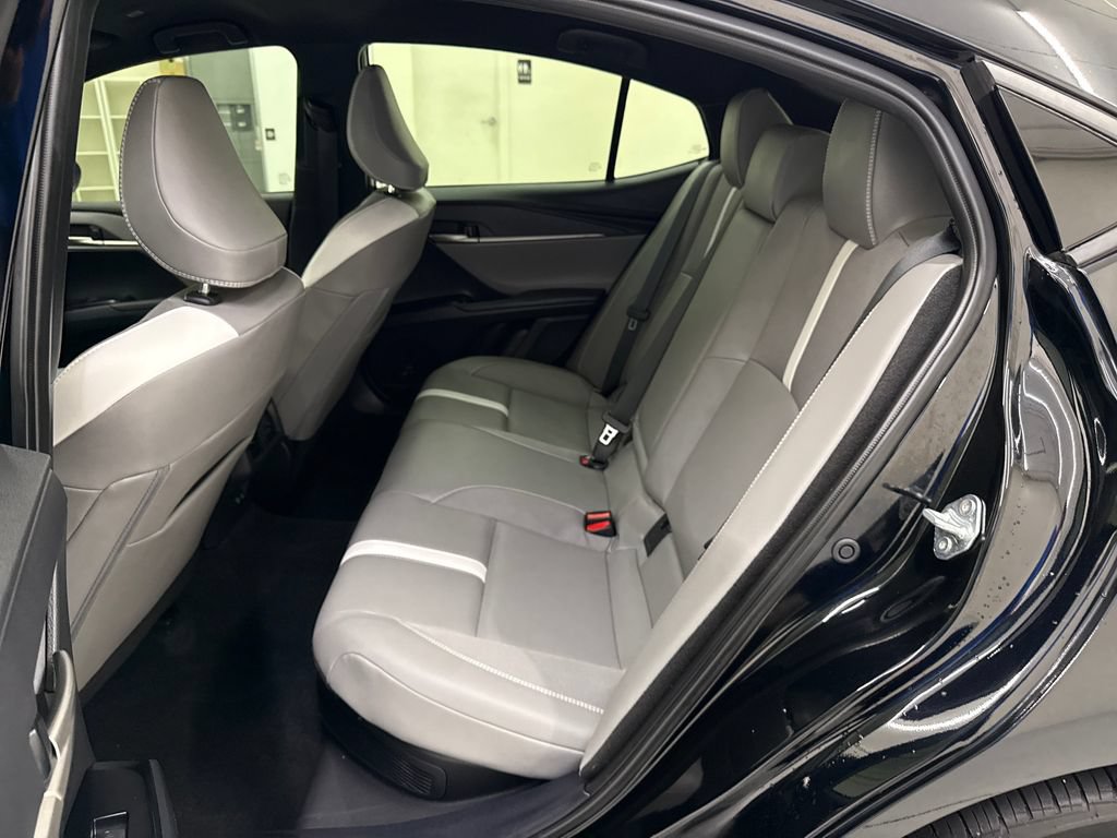 Used 2025 Toyota Camry SE w/ Convenience Package AWD/4WD image 22