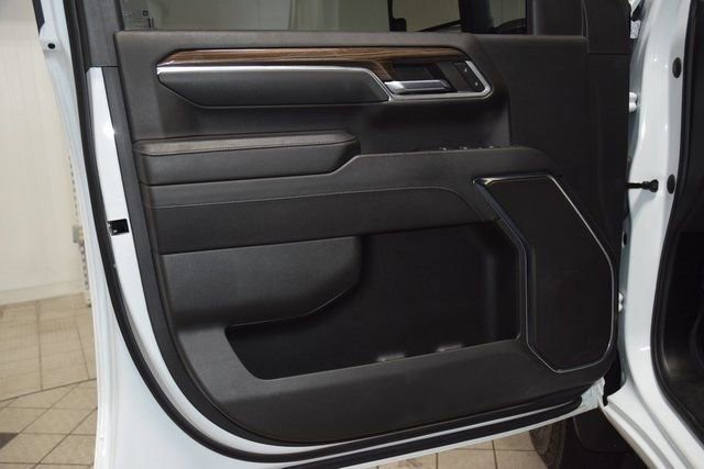 Used 2024 Chevrolet Silverado 3500 LT image 35