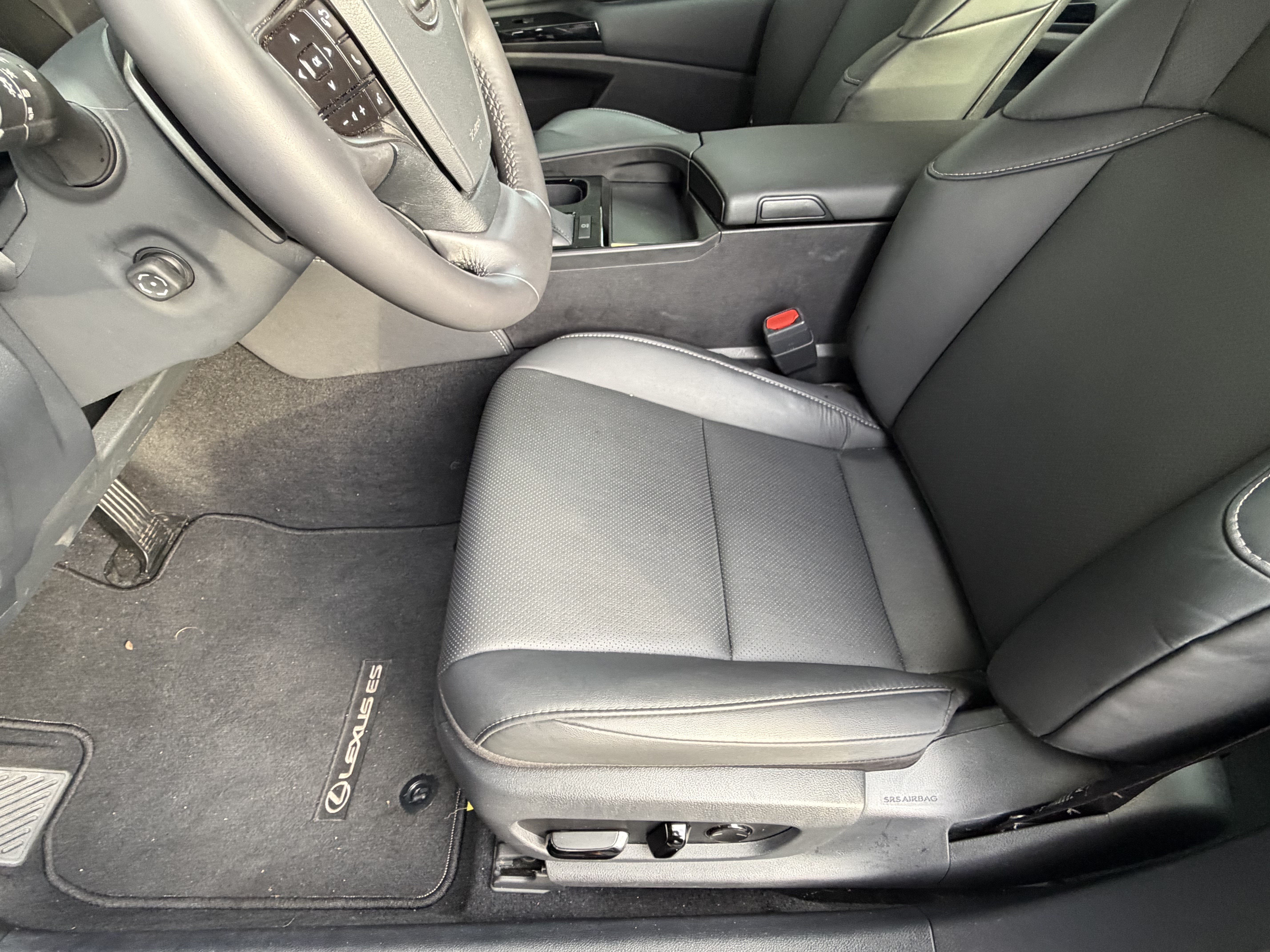 Certified 2025 Lexus ES 350 w/ Premium Package FWD image 16