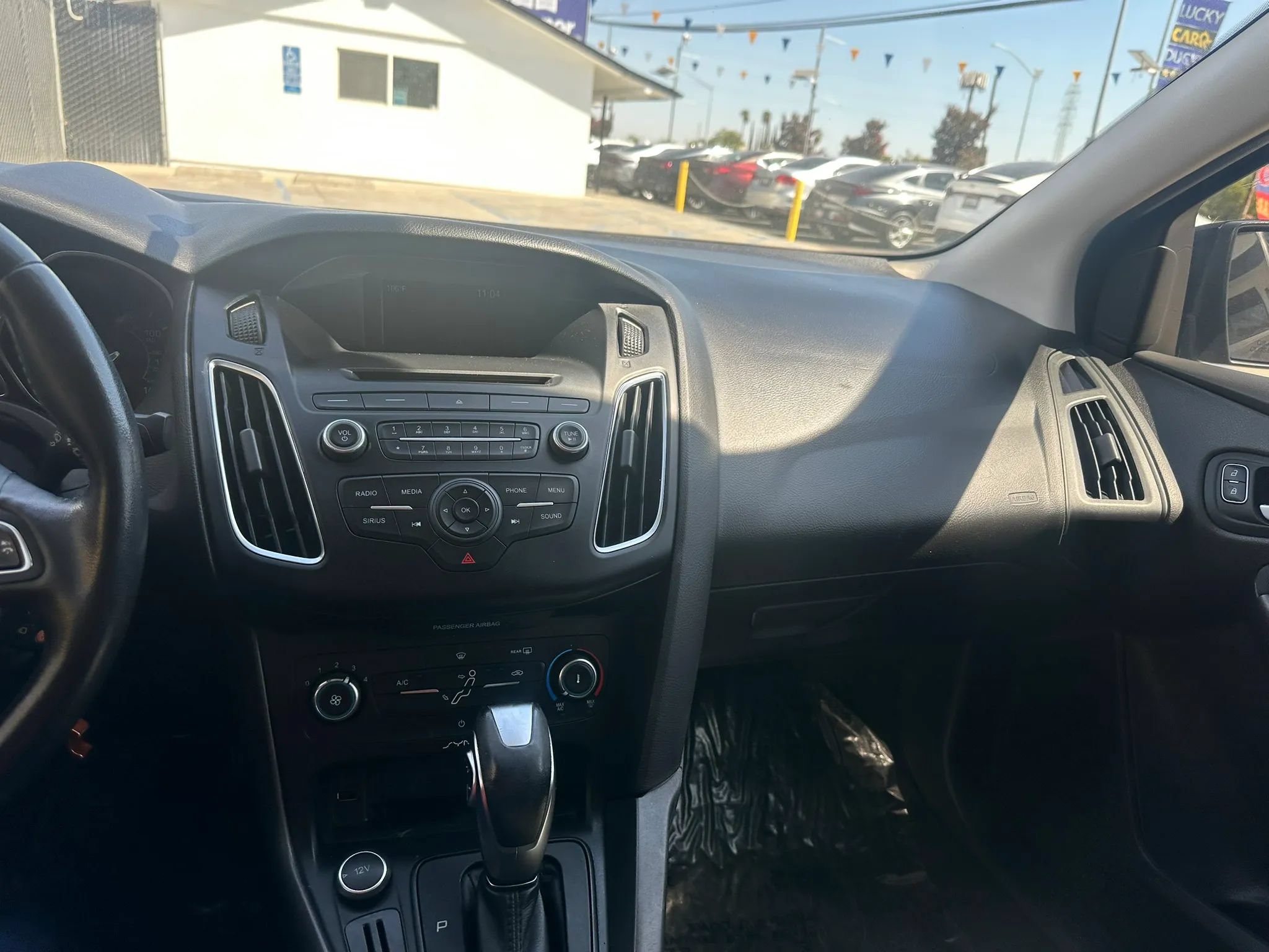 Used 2016 Ford Focus SE w/ Equipment Group 201A FWD image 33