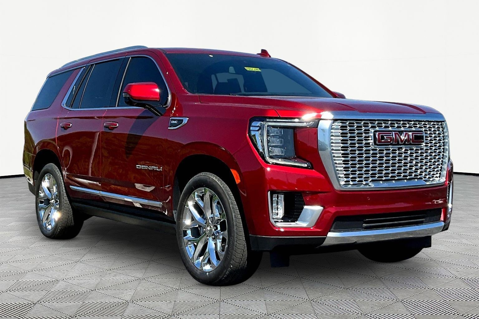 Used 2024 GMC Yukon Denali AWD/4WD image 3
