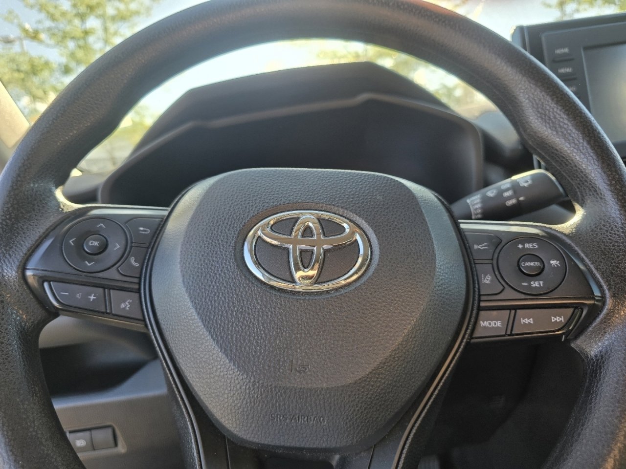 Used 2020 Toyota RAV4 LE w/ All Weather Liner Package image 22
