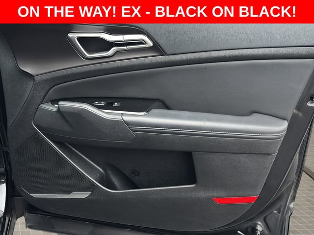 Used 2023 Kia Sportage EX image 31