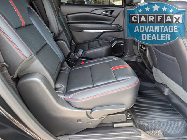 Used 2025 Chevrolet Traverse RS w/ LPO, Floor Liner Package FWD image 25
