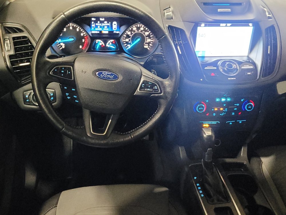 Used 2017 Ford Escape Titanium image 22
