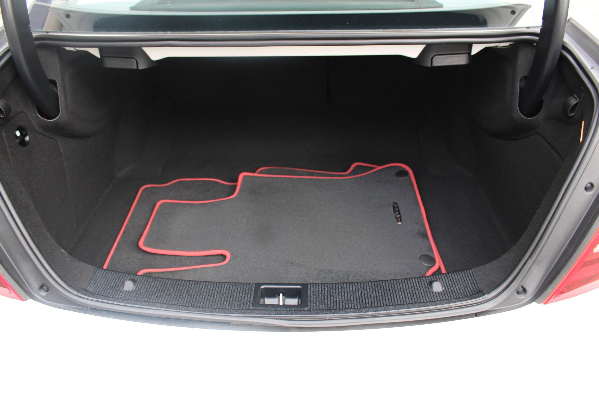 Used 2015 Mercedes-Benz C 250 Coupe w/ Sport Package image 27