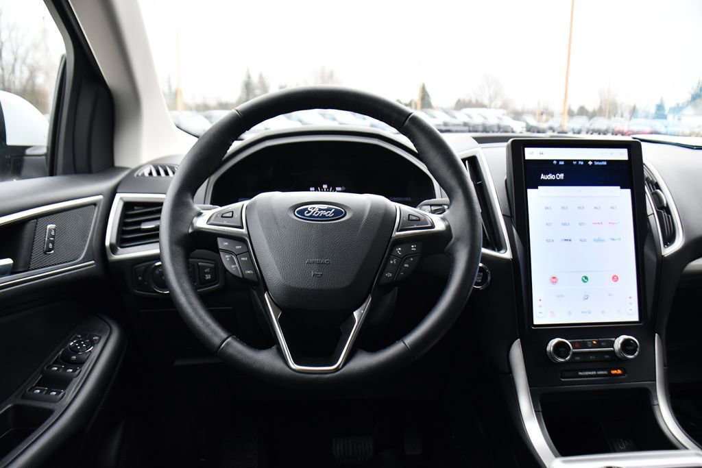 Used 2024 Ford Edge SEL w/ Convenience Package image 12