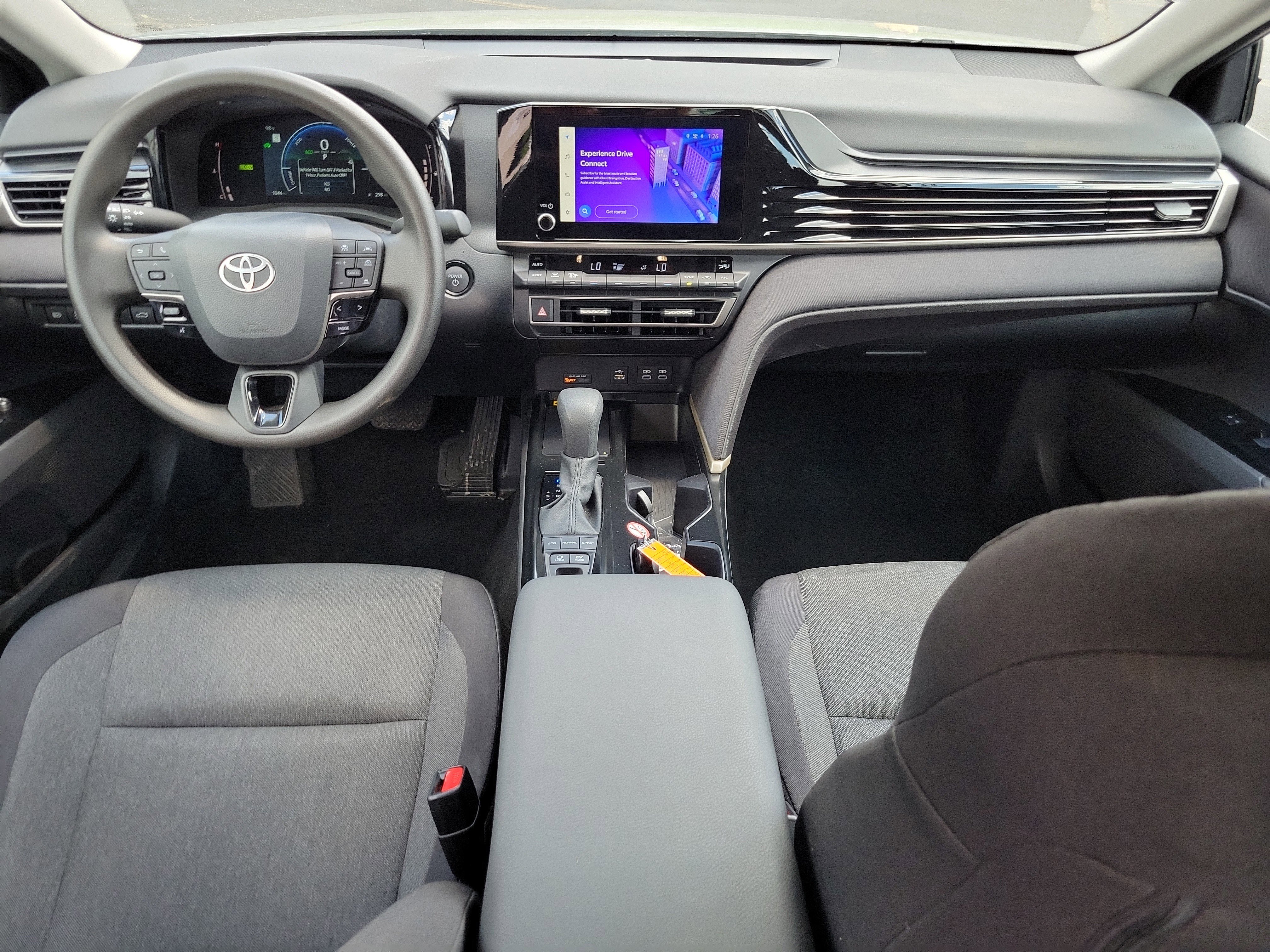 Used 2025 Toyota Camry LE image 9