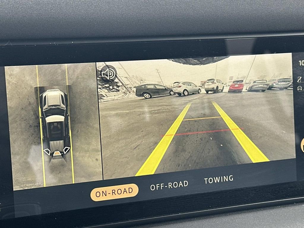 Used 2023 Land Rover Defender 110 S image 31