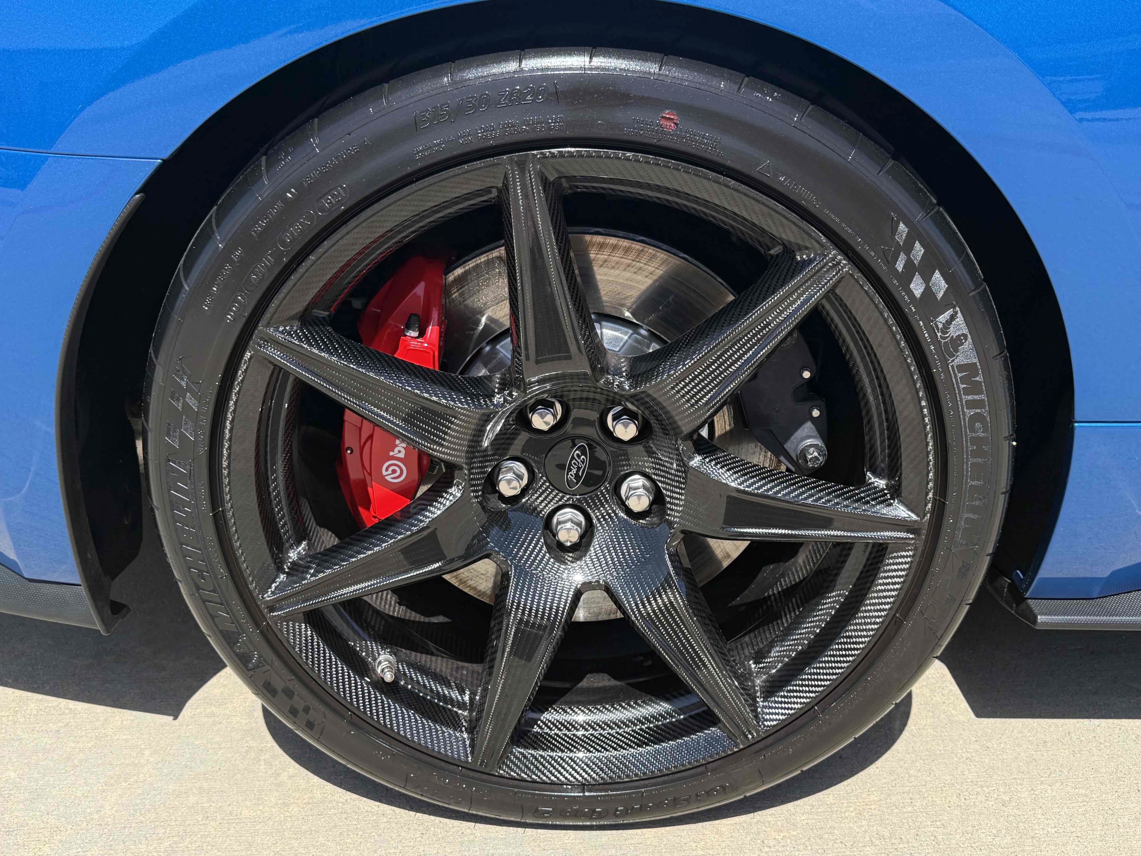 Used 2021 Ford Mustang Shelby GT500 w/ Carbon Fiber Track Pack RWD image 45
