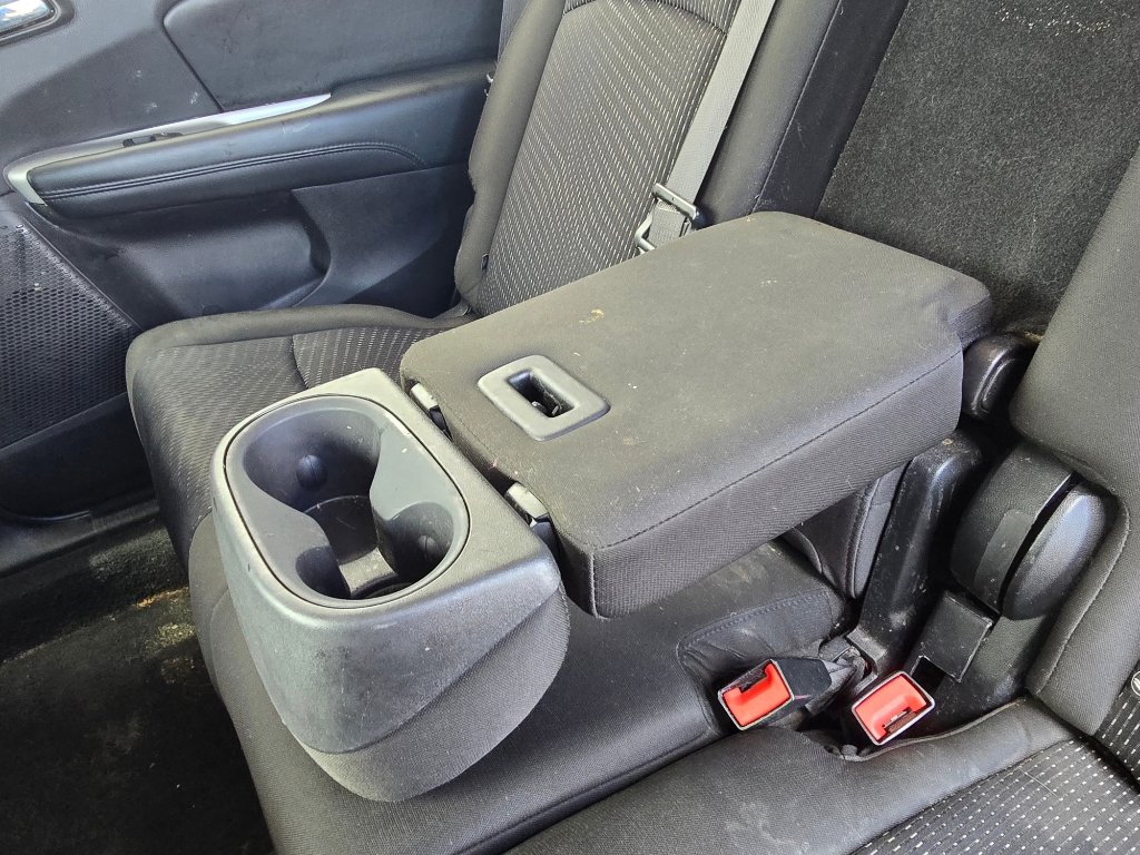 Used 2020 Dodge Journey SE image 28