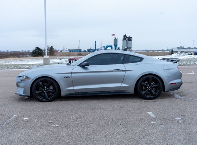 Used 2022 Ford Mustang GT Premium w/ Equipment Group 401A image 4