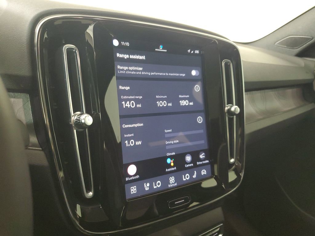 Used 2023 Volvo C40 P8 Recharge Ultimate image 30