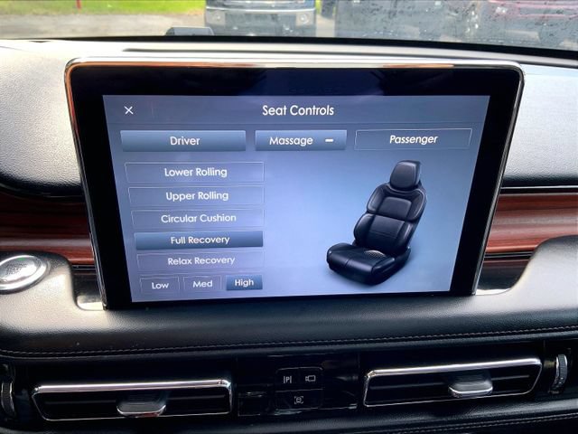 Used 2023 Lincoln Aviator Reserve w/ Equipment Group 201A AWD/4WD image 38