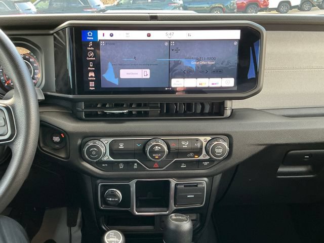 Used 2024 Jeep Gladiator Sport AWD/4WD image 19