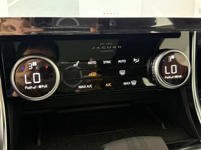 New 2024 Jaguar XF R-Dynamic SE AWD/4WD image 33