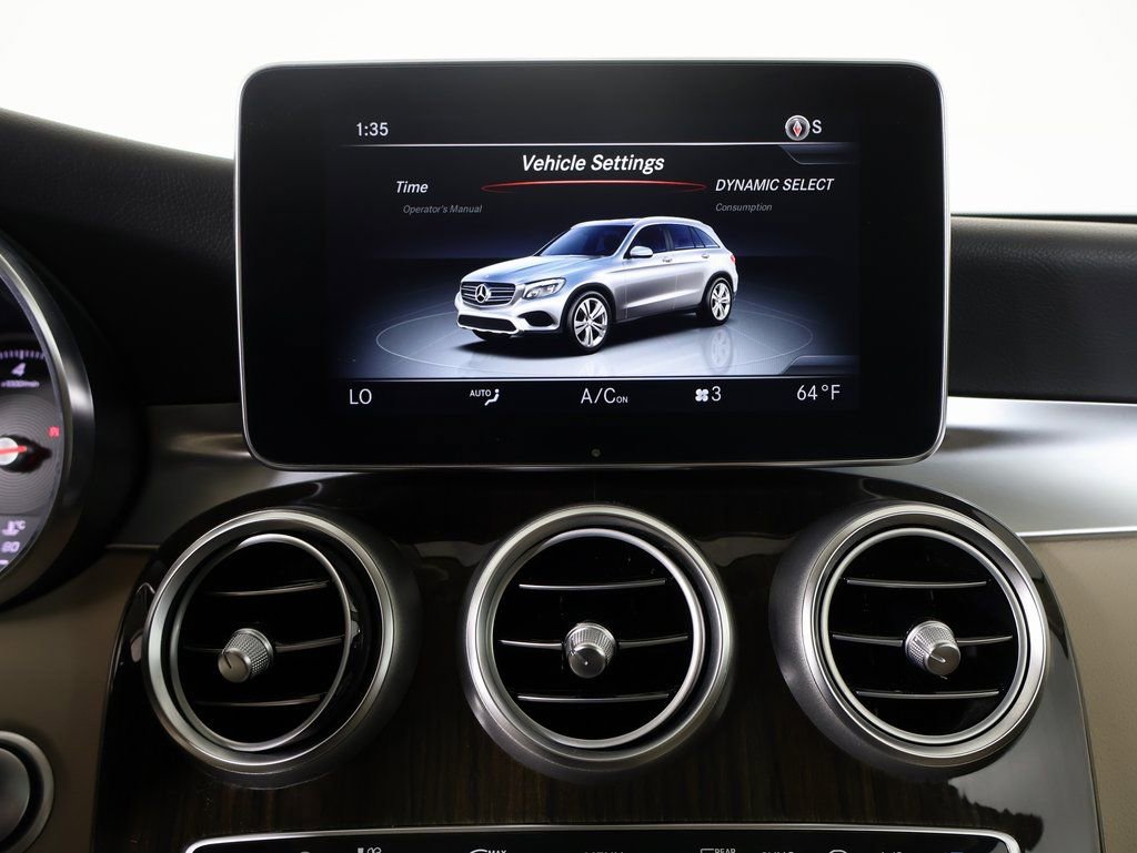 Used 2017 Mercedes-Benz GLC 300 4MATIC image 5