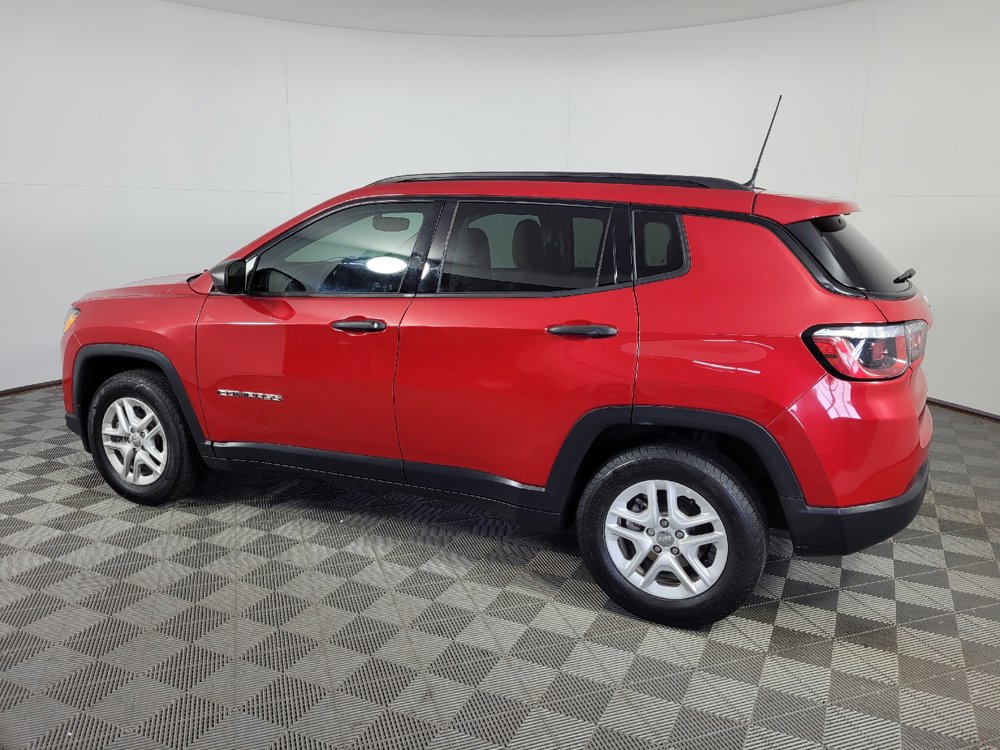 Used 2018 Jeep Compass Sport FWD image 3