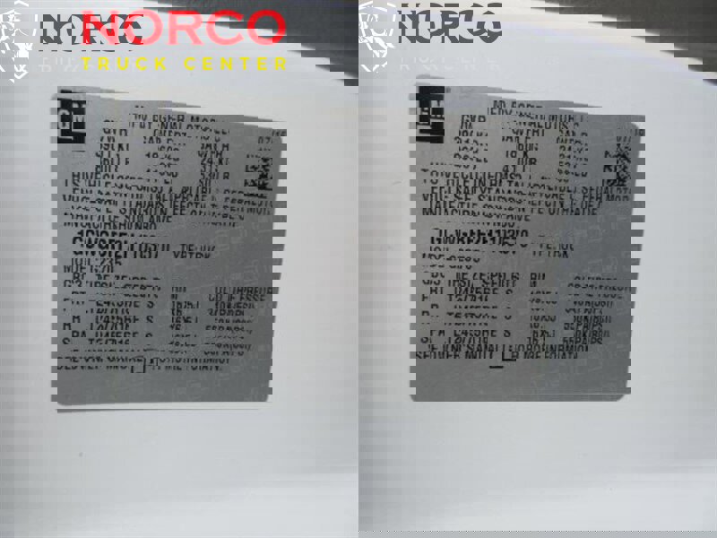 Used 2017 Chevrolet Express 2500 Extended image 19