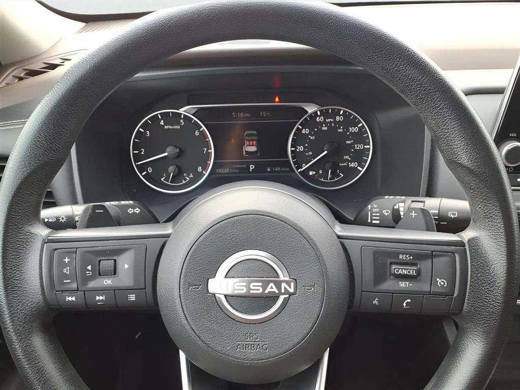 Used 2023 Nissan Rogue S image 14