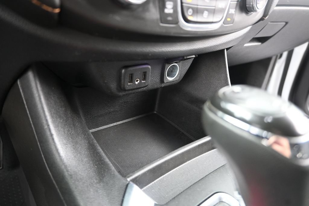 Used 2020 Chevrolet Traverse LS FWD image 21