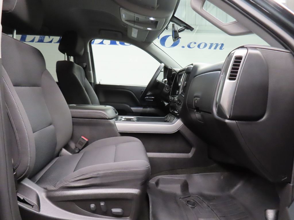 Used 2018 Chevrolet Silverado 1500 LT w/ All Star Edition image 22