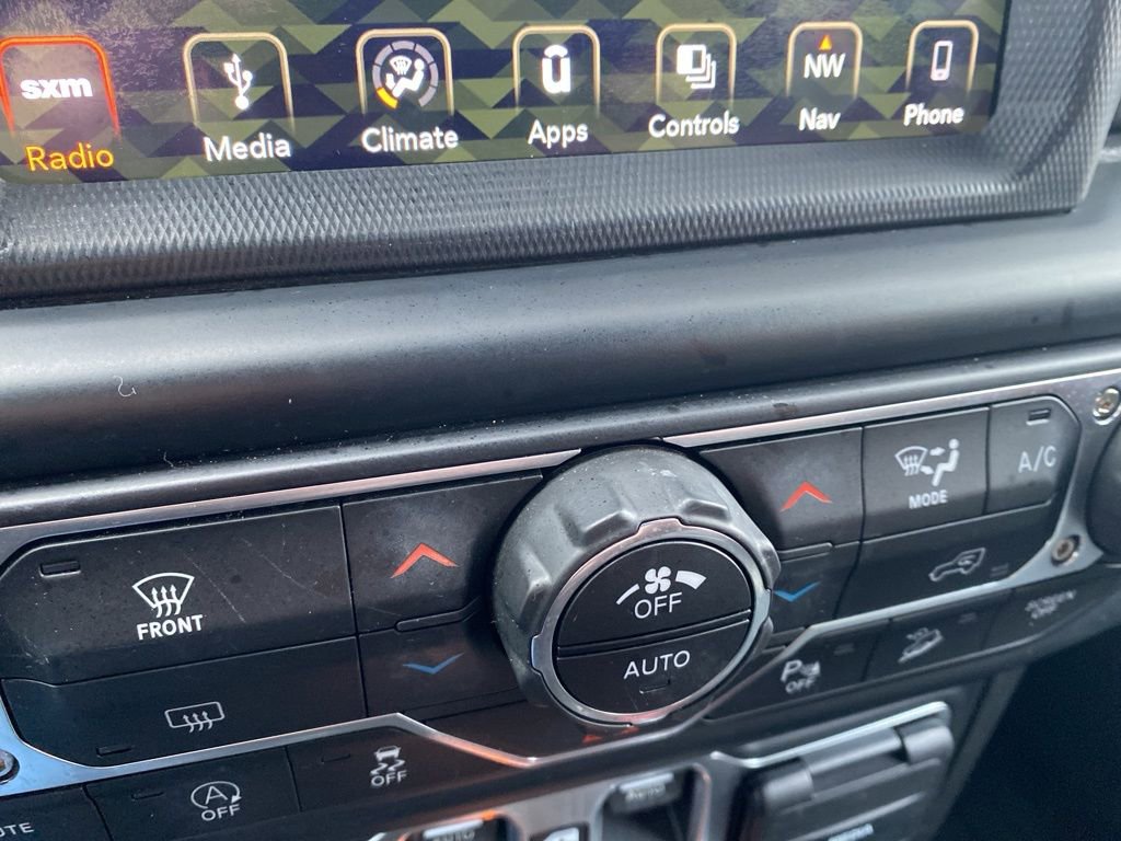 Certified 2019 Jeep Wrangler Unlimited Sahara image 26