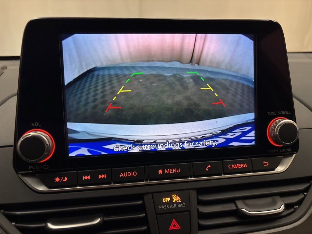 Used 2025 Nissan Altima 2.5 SV image 17