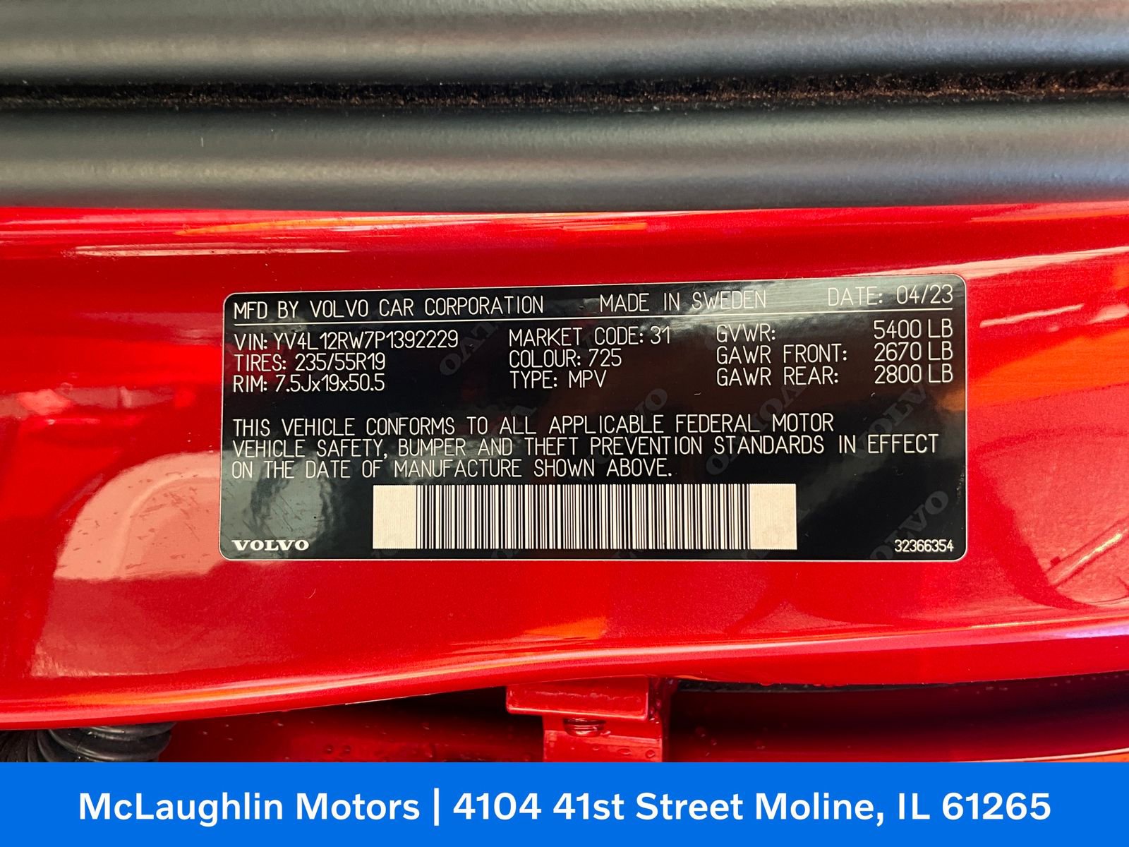 Certified 2023 Volvo XC60 B5 Plus AWD/4WD image 19