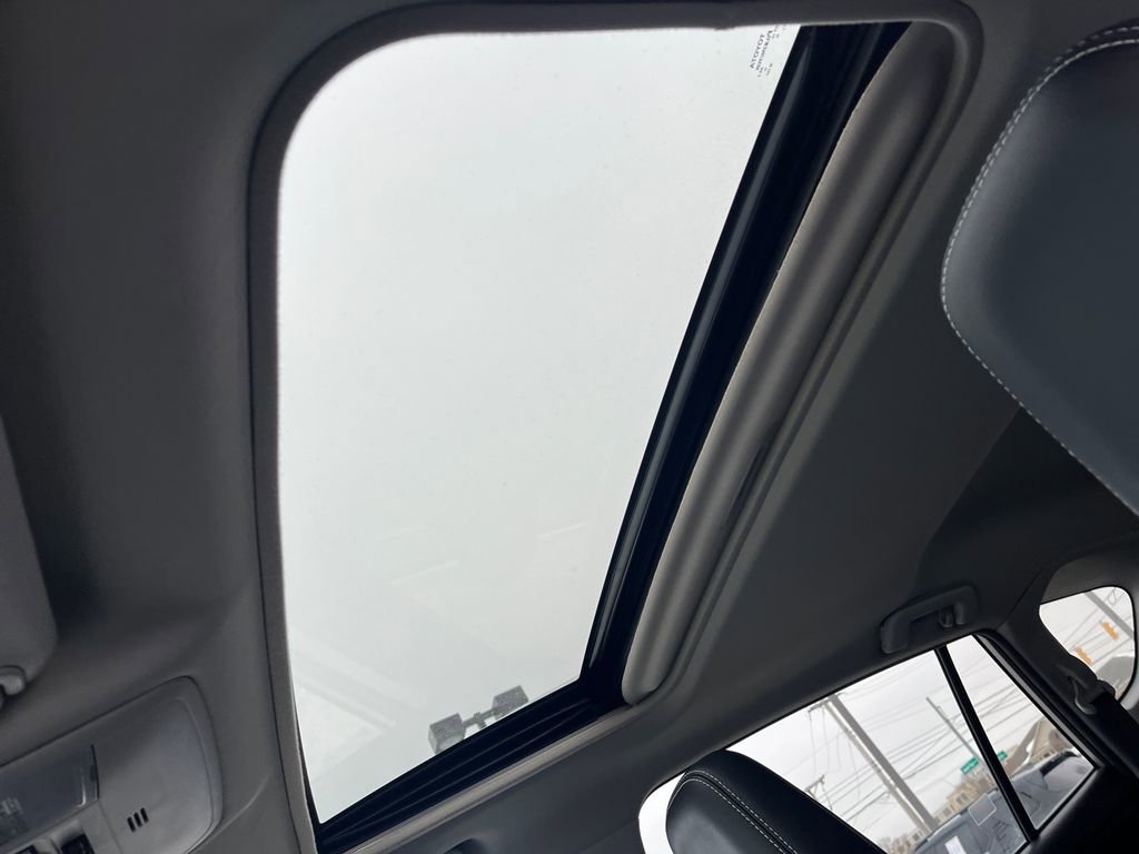 Used 2016 Toyota RAV4 Limited image 20