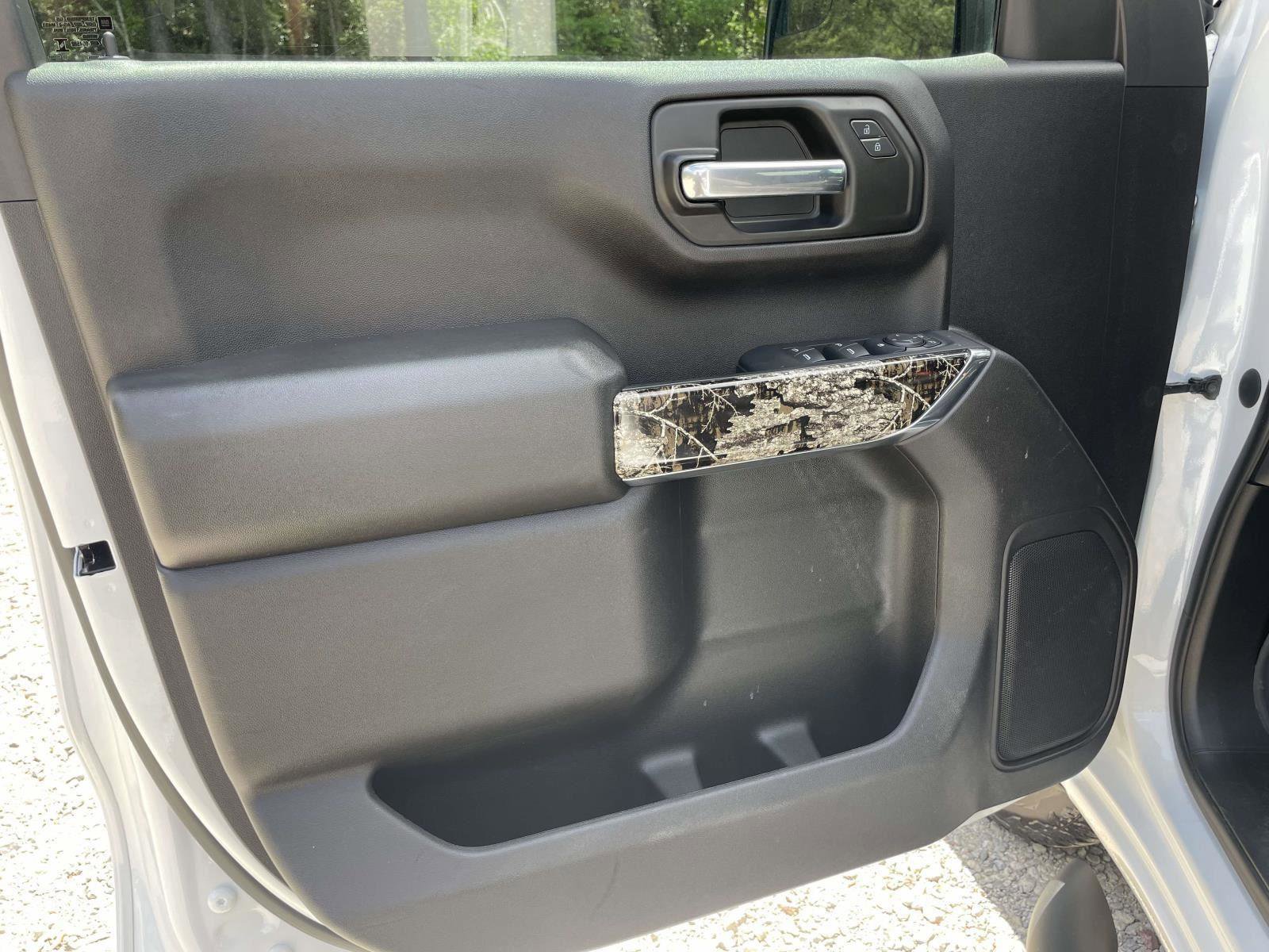 Used 2023 Chevrolet Silverado 1500 Custom Trail Boss w/ Realtree Special Edition image 5