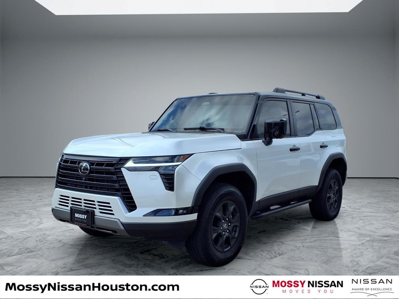 Used 2024 Lexus GX 550 AWD/4WD image 4