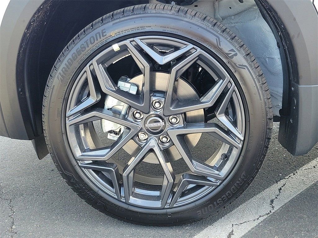 New 2026 Nissan Kicks SR image 17