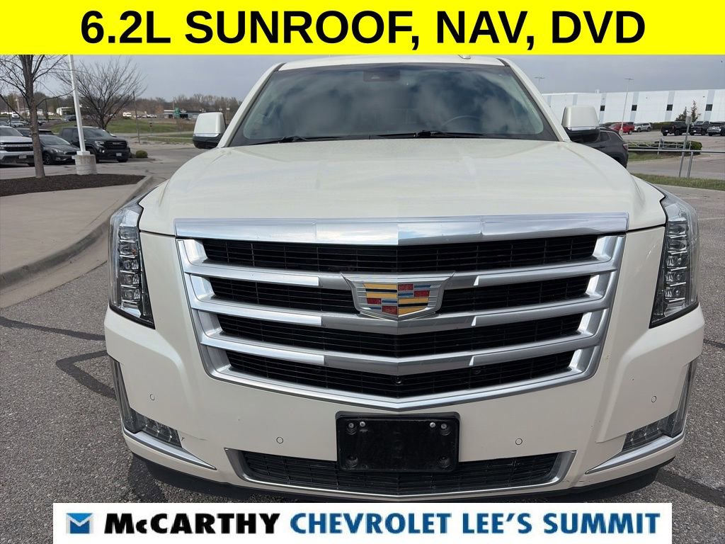 Used 2015 Cadillac Escalade ESV Luxury image 3