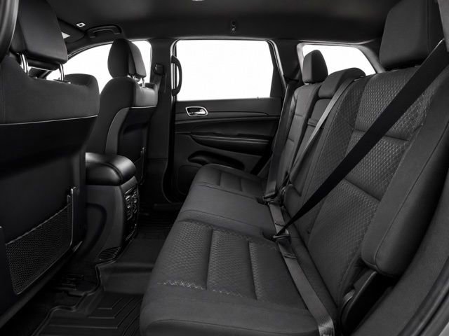 Used 2018 Jeep Grand Cherokee Laredo AWD/4WD image 18