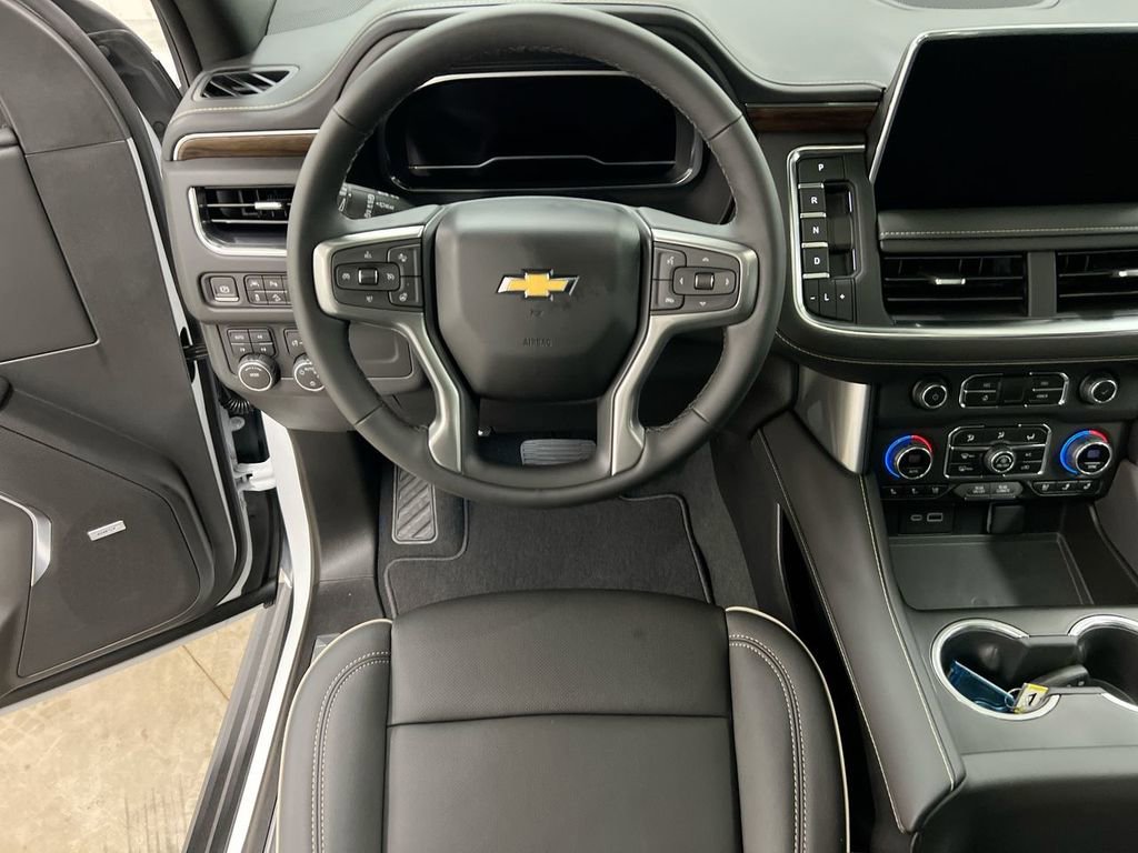 Used 2023 Chevrolet Tahoe Premier AWD/4WD image 21