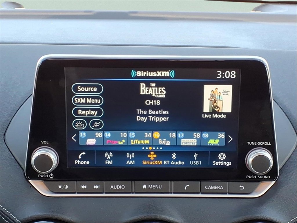 Used 2024 Nissan Sentra SV image 23