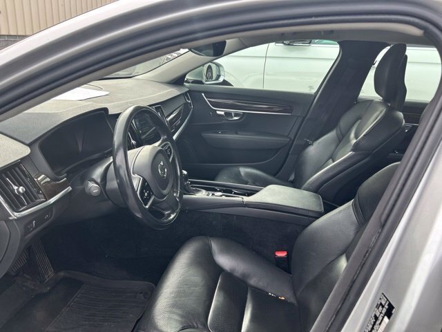 Used 2018 Volvo S90 T5 Momentum w/ Convenience Package AWD/4WD image 9